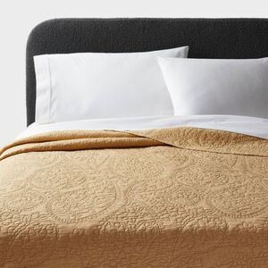 Threshold - Full/Queen Garment Washed Paisley Stitch Quilt Whe Wheat